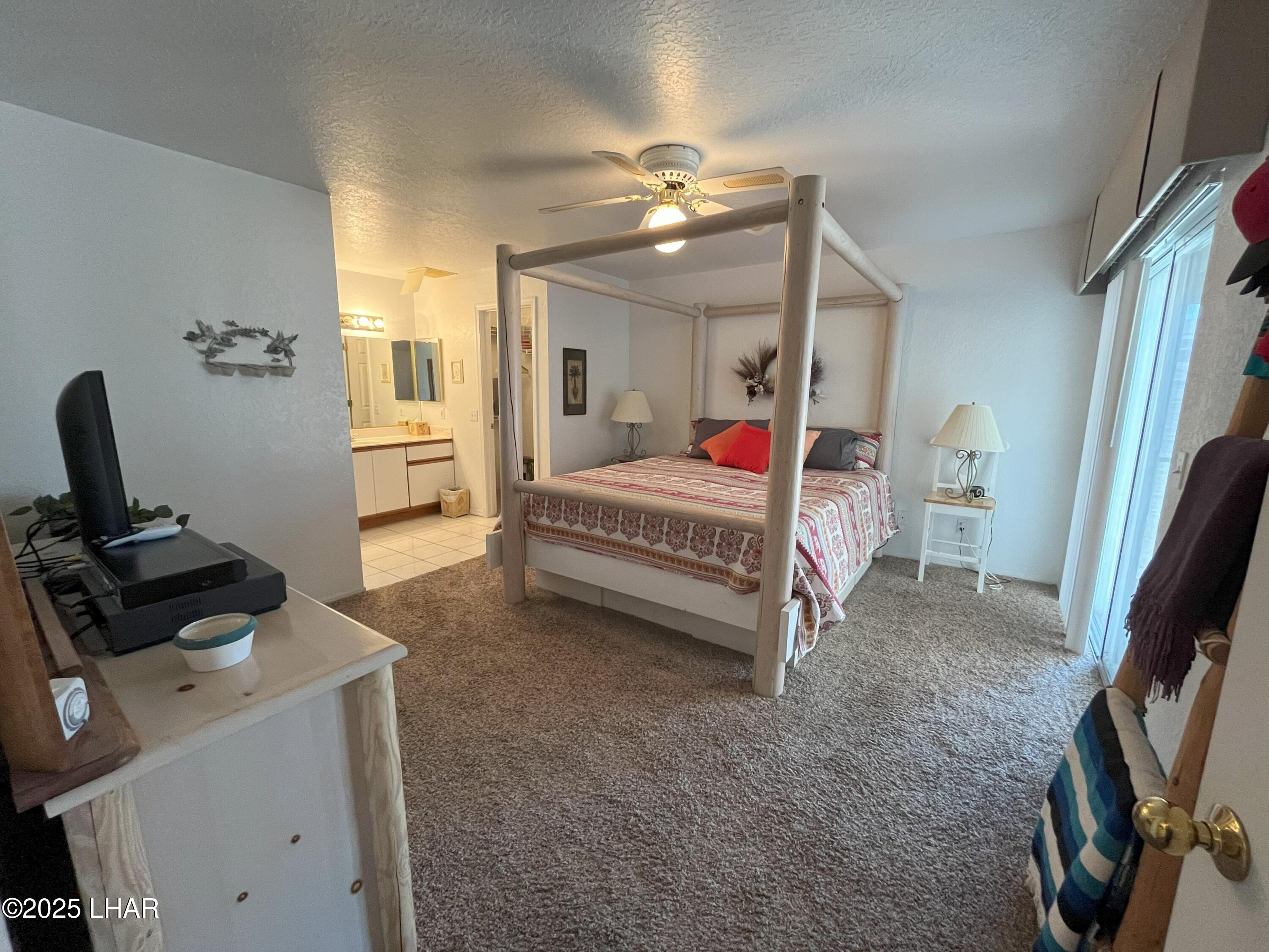 3056 Ironwood Dr