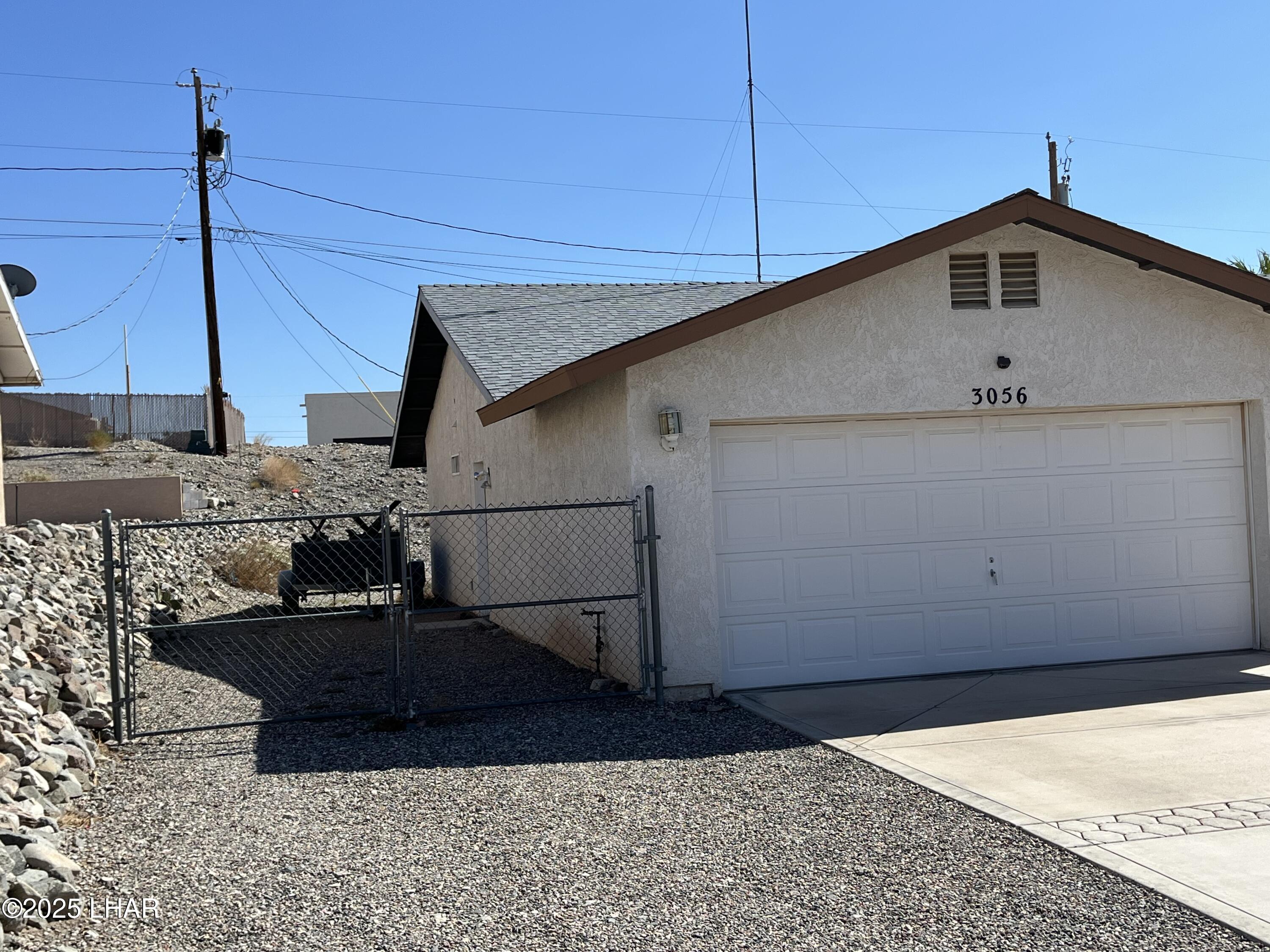 3056 Ironwood Dr