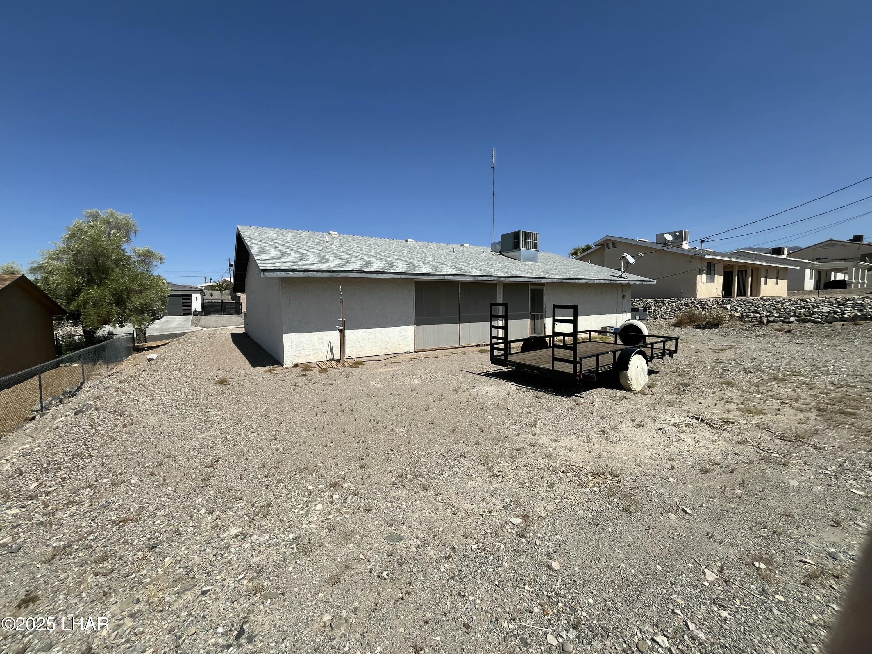 3056 Ironwood Dr