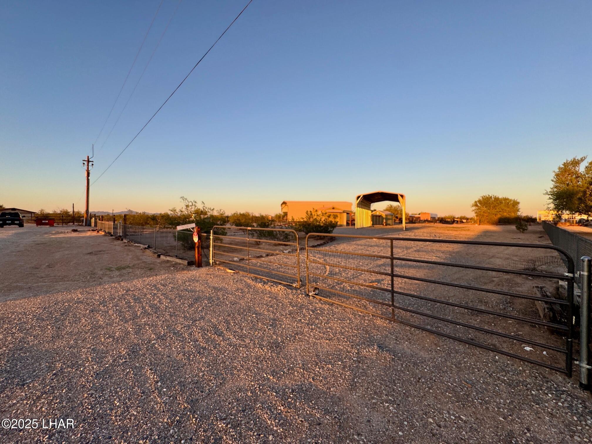 25387 Horseshoe Ln