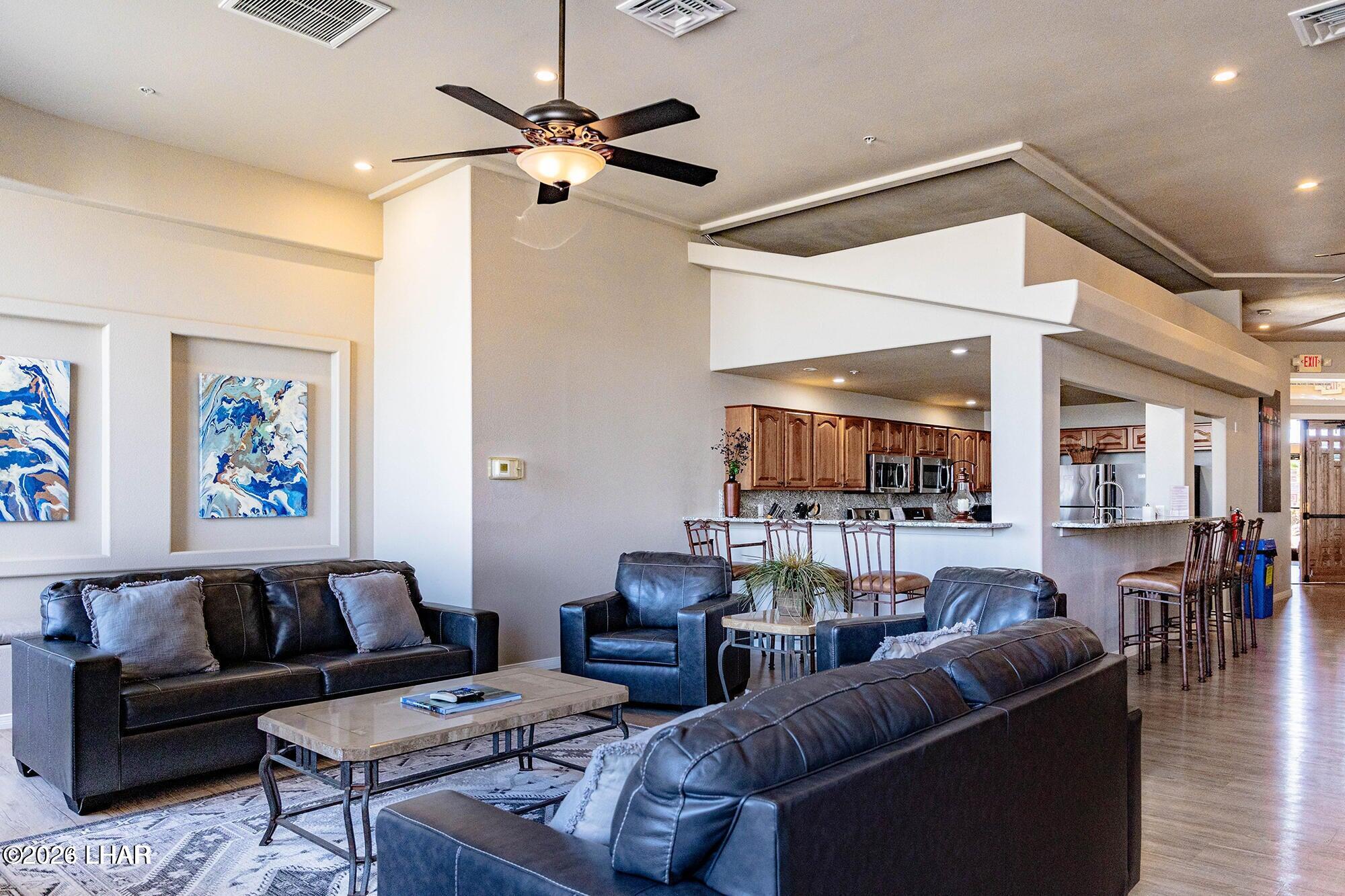 1905 Victoria Farms Rd #253