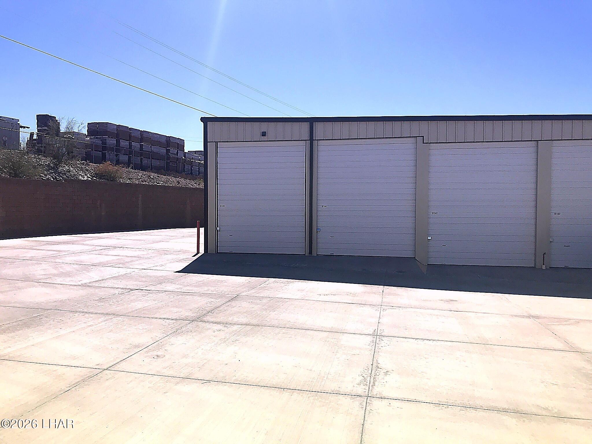 1080 London Bridge Rd B144