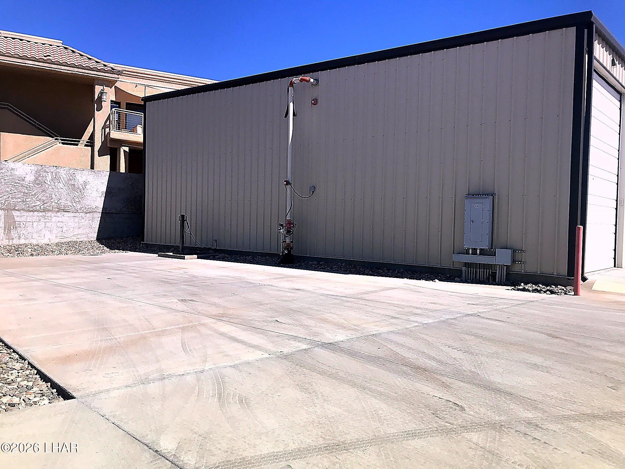 1080 London Bridge Rd B144