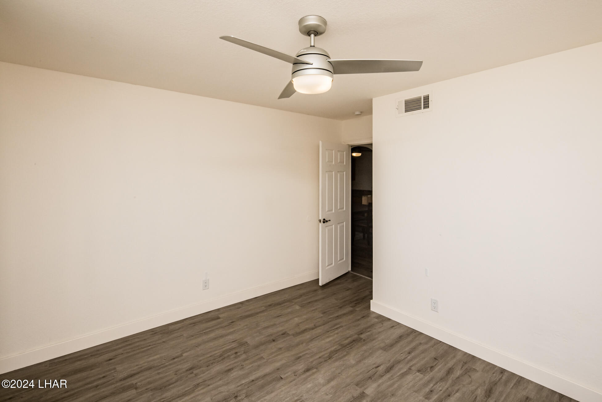 3171 Caravelle Dr