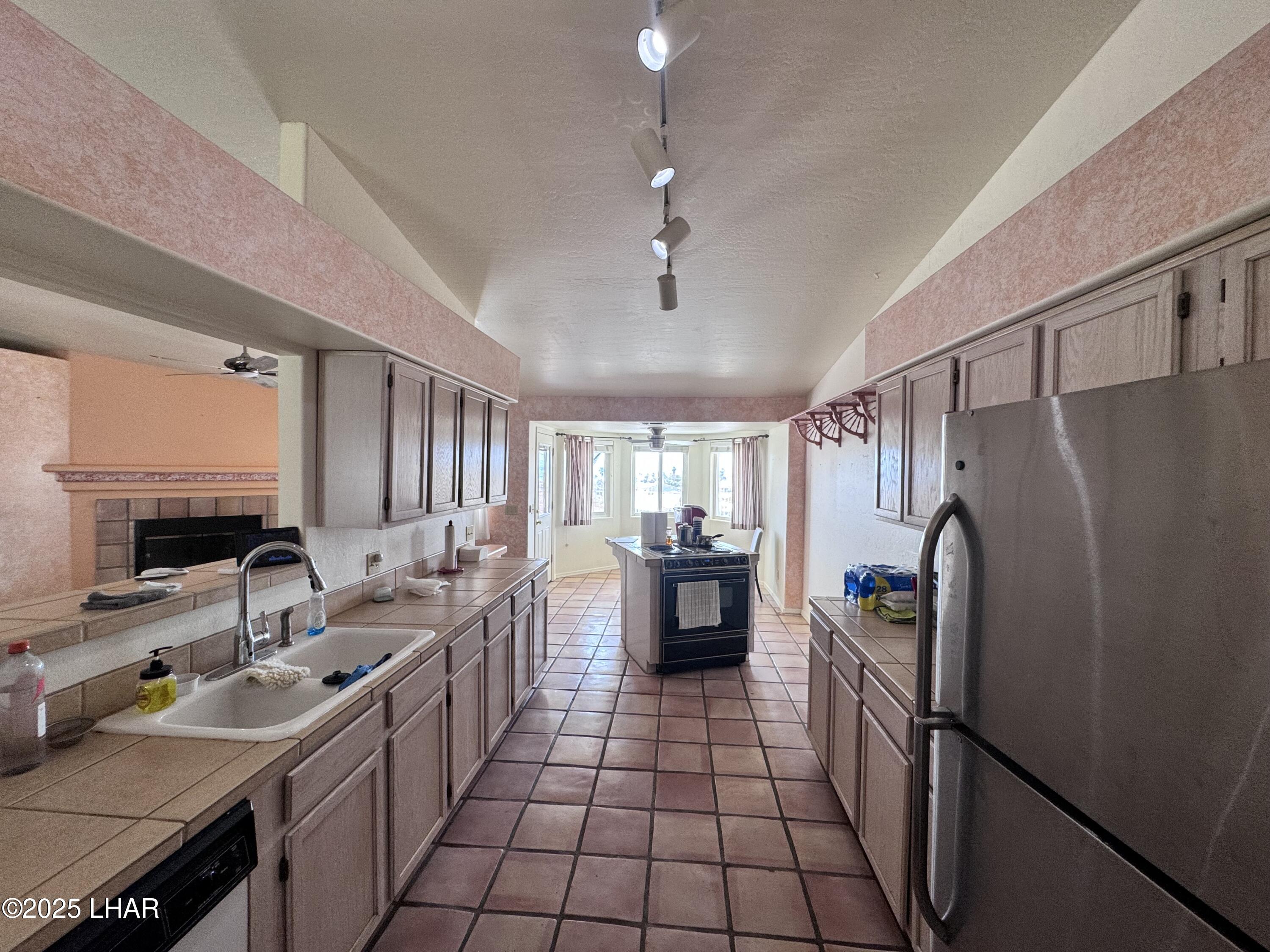 3861 Texoma Dr