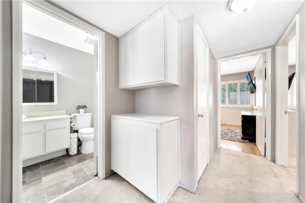 2817 E Jackson Avenue Unit: B
