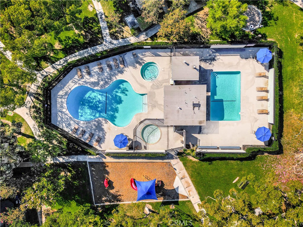 2817 E Jackson Avenue Unit: B