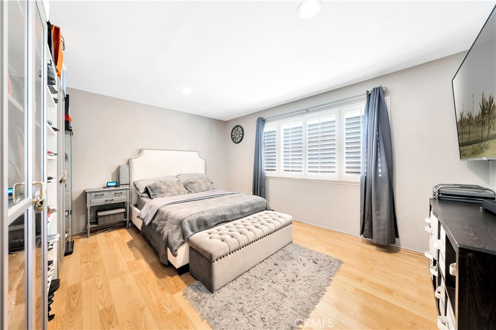 2817 E Jackson Avenue Unit: B