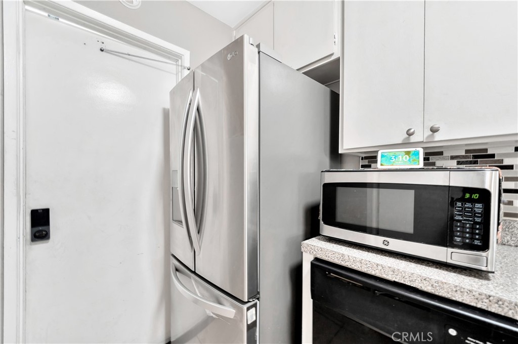 2817 E Jackson Avenue Unit: B