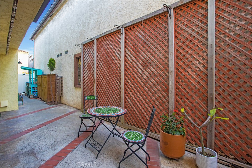 326 17th Street