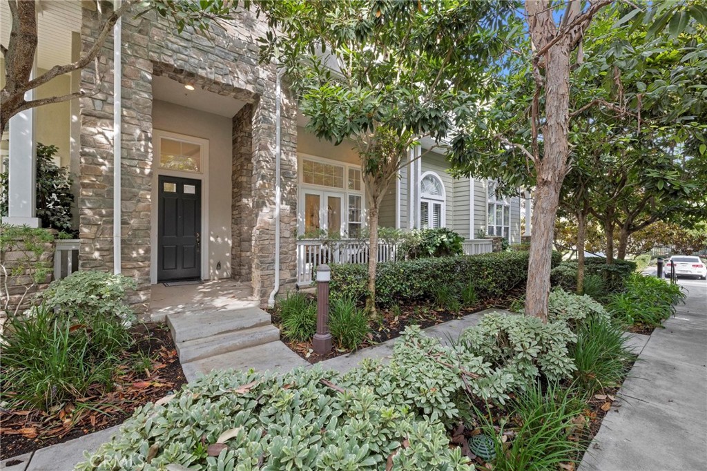 6262 Seabourne Drive Unit: 52