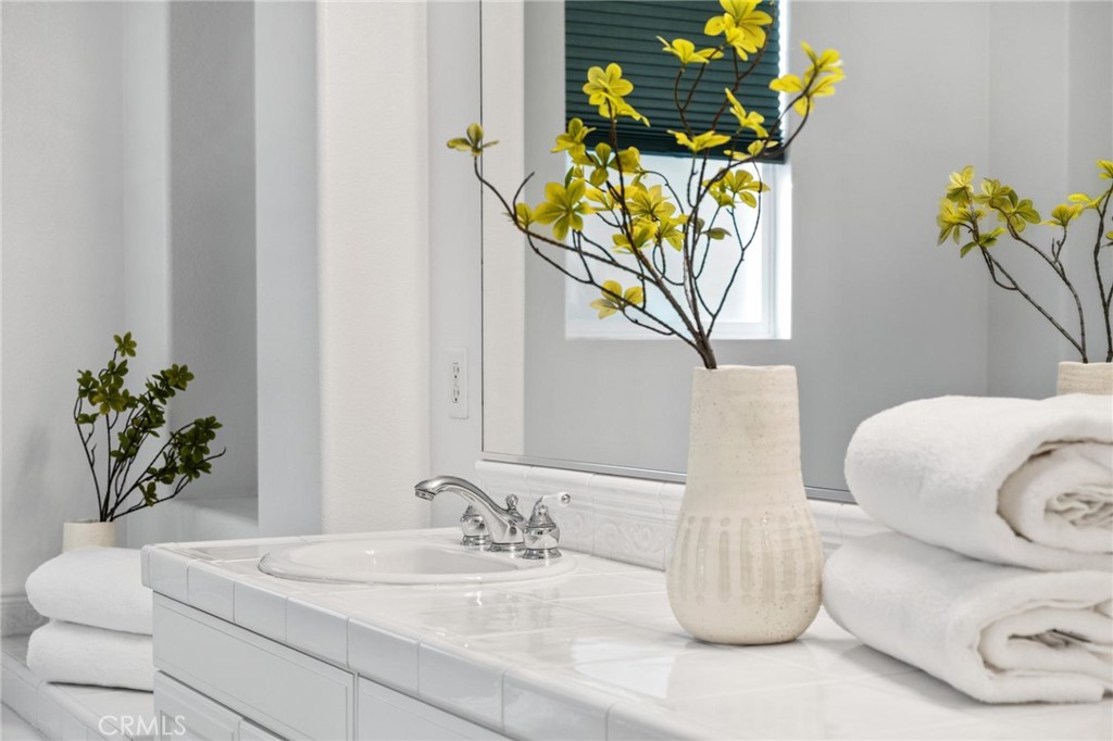 6262 Seabourne Drive Unit: 52