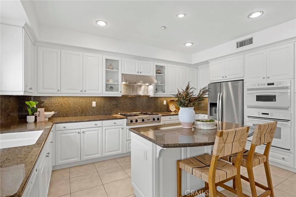 6262 Seabourne Drive Unit: 52