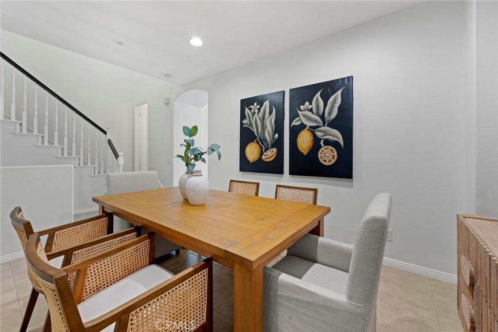 6262 Seabourne Drive Unit: 52