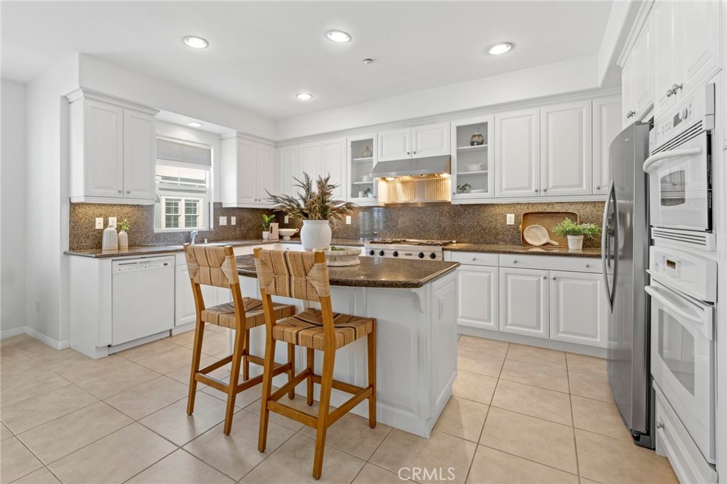 6262 Seabourne Drive Unit: 52