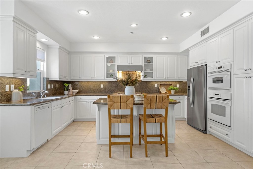 6262 Seabourne Drive Unit: 52