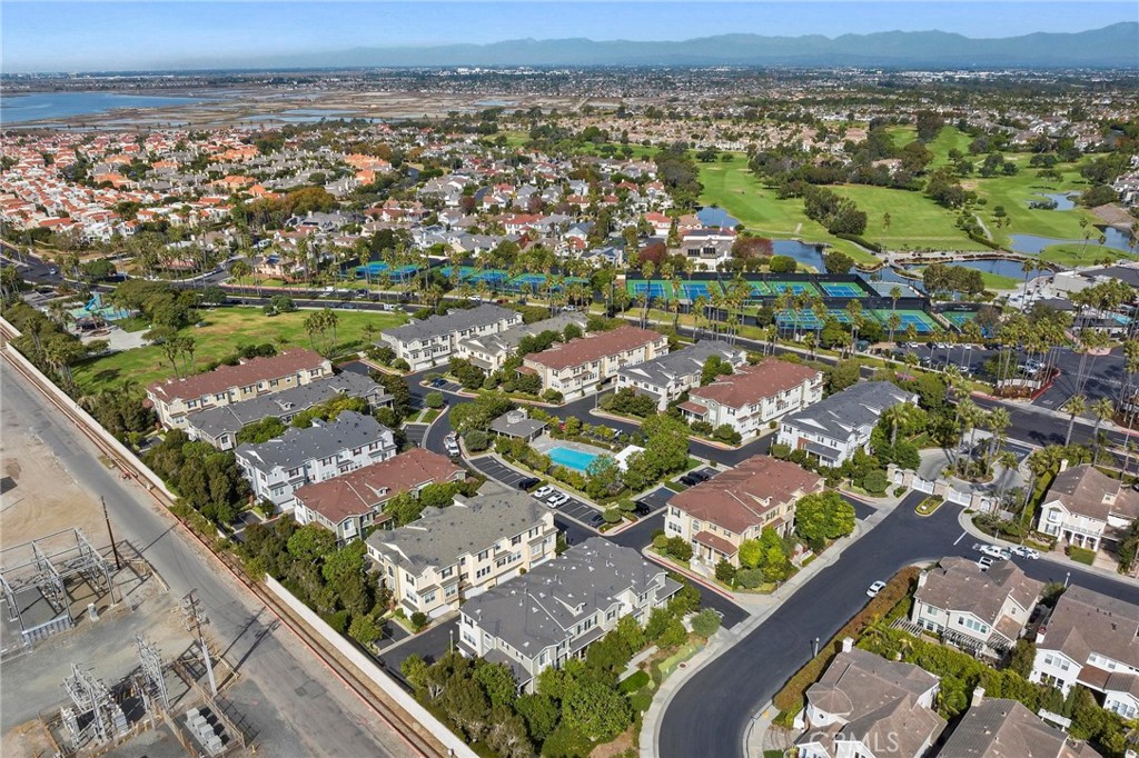 6262 Seabourne Drive Unit: 52