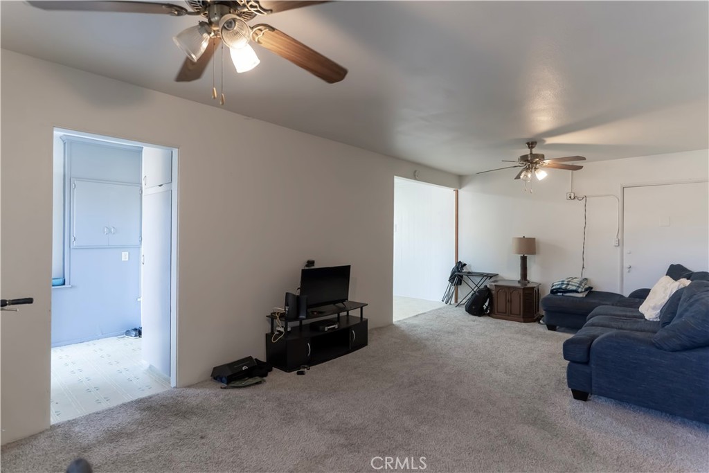 717 E La Habra Boulevard