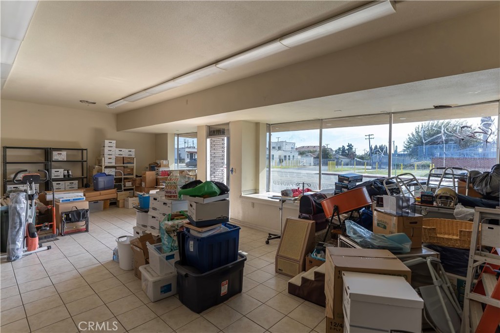 717 E La Habra Boulevard