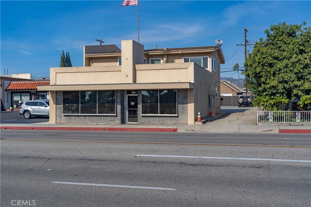 717 E La Habra Boulevard