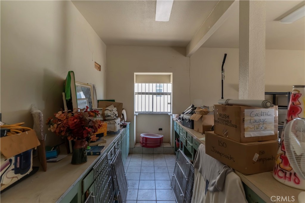 717 E La Habra Boulevard