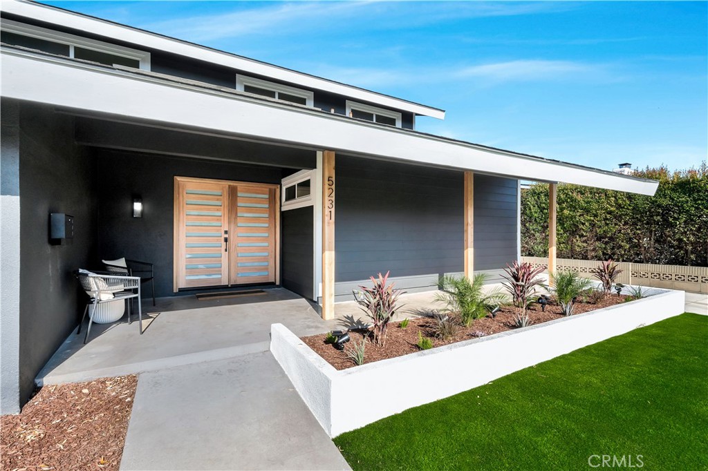 5231 Vallecito Avenue