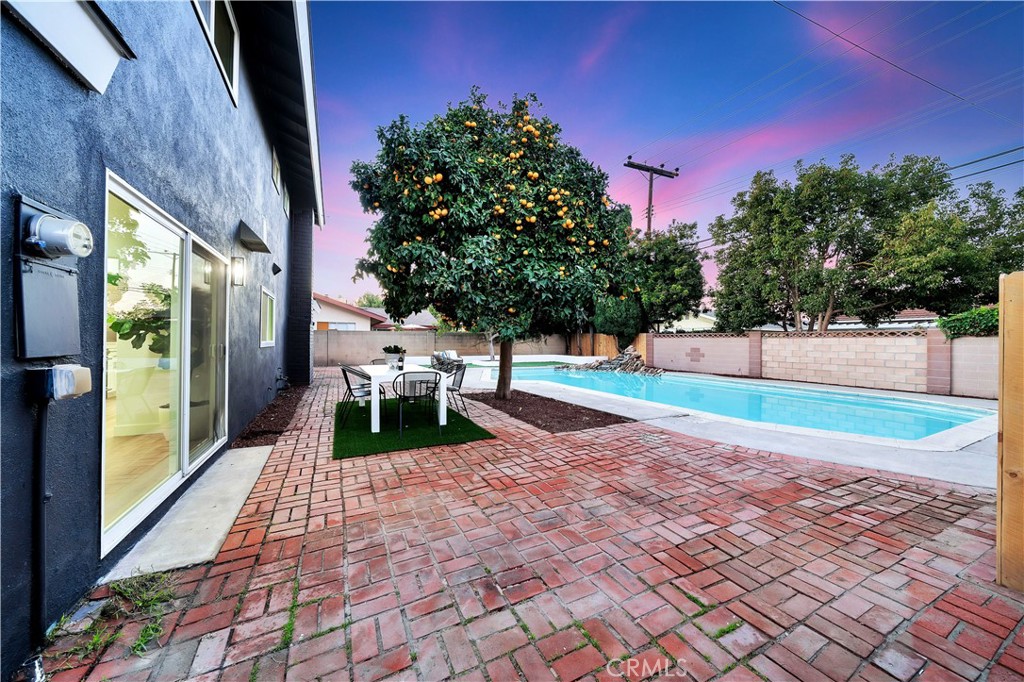 5231 Vallecito Avenue