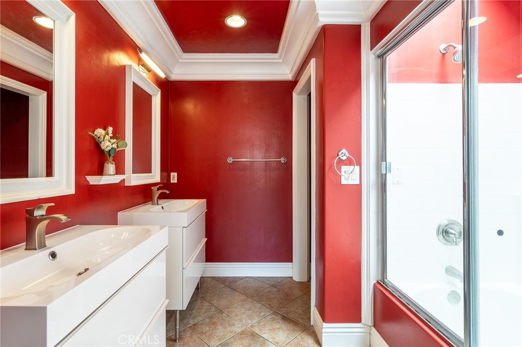 1924 Republic Avenue