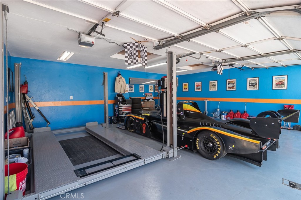 1924 Republic Avenue