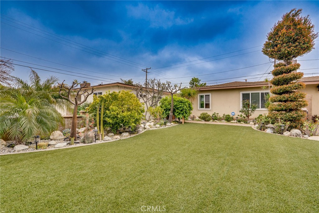 1212 W Arlington Avenue