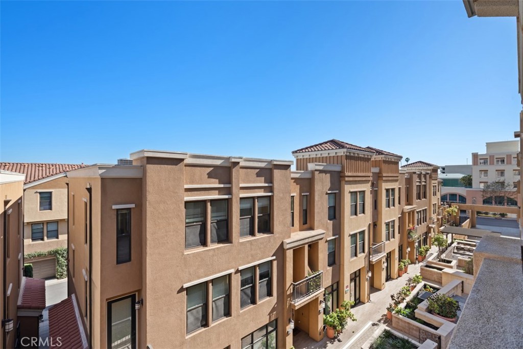 408 W Main Street 2H