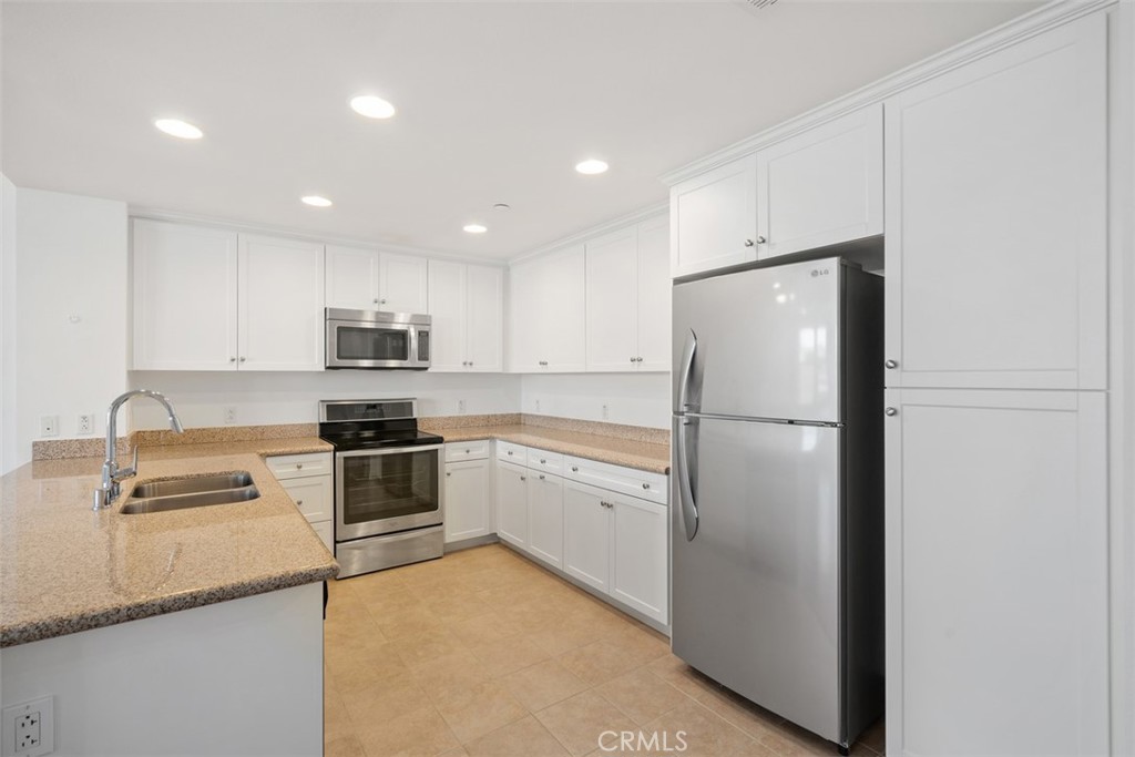 408 W Main Street 2H