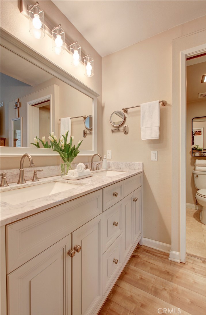 8422 Goldsport Circle