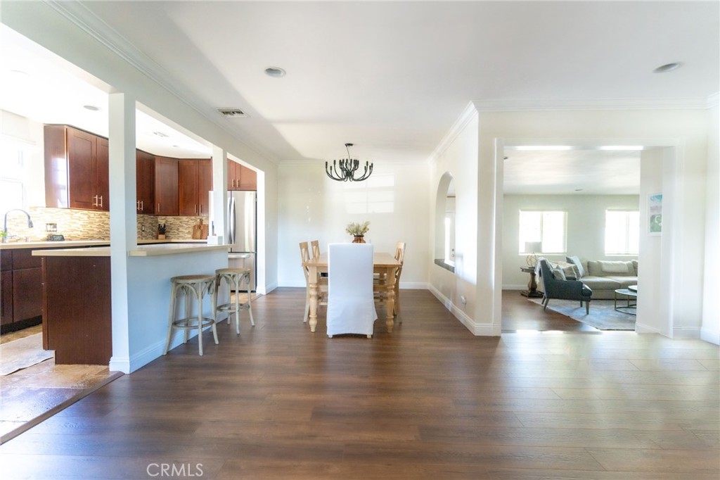 6601 Jamieson Avenue