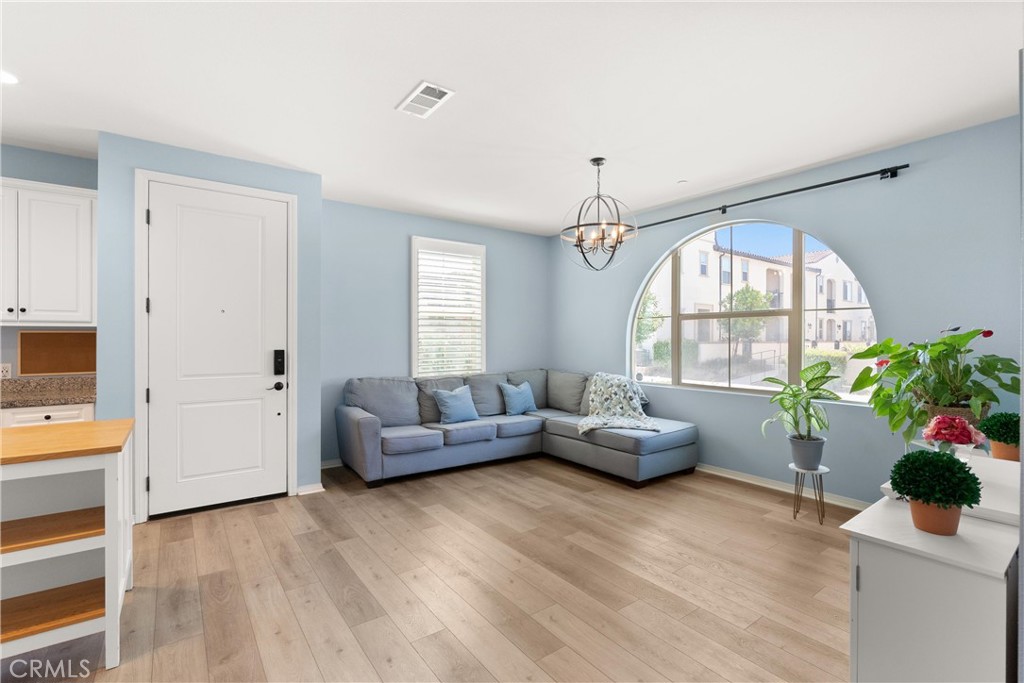 2785 E Berry Loop Privado 13