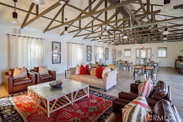 2785 E Berry Loop Privado 13