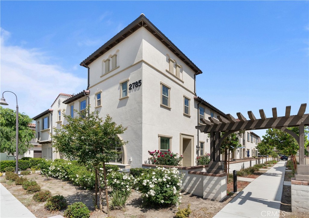 2785 E Berry Loop Privado 13