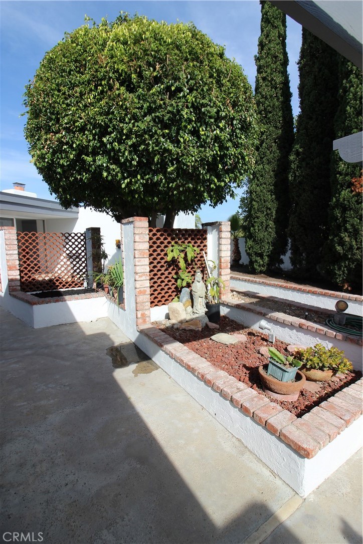 16662 Wellington Circle