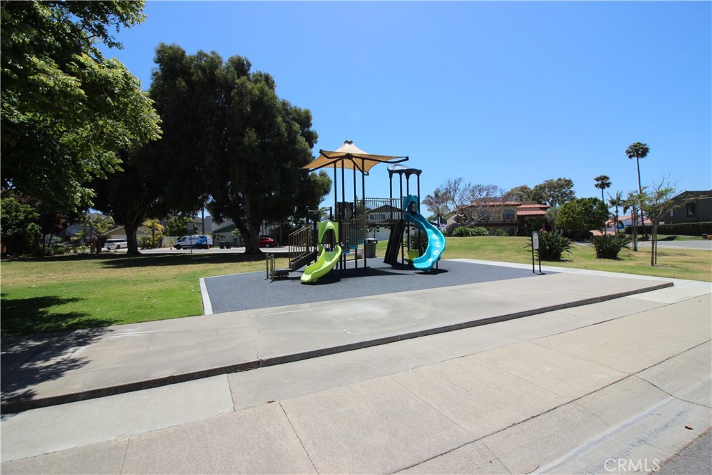 16662 Wellington Circle