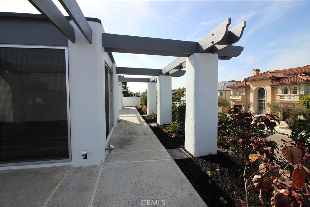 16662 Wellington Circle