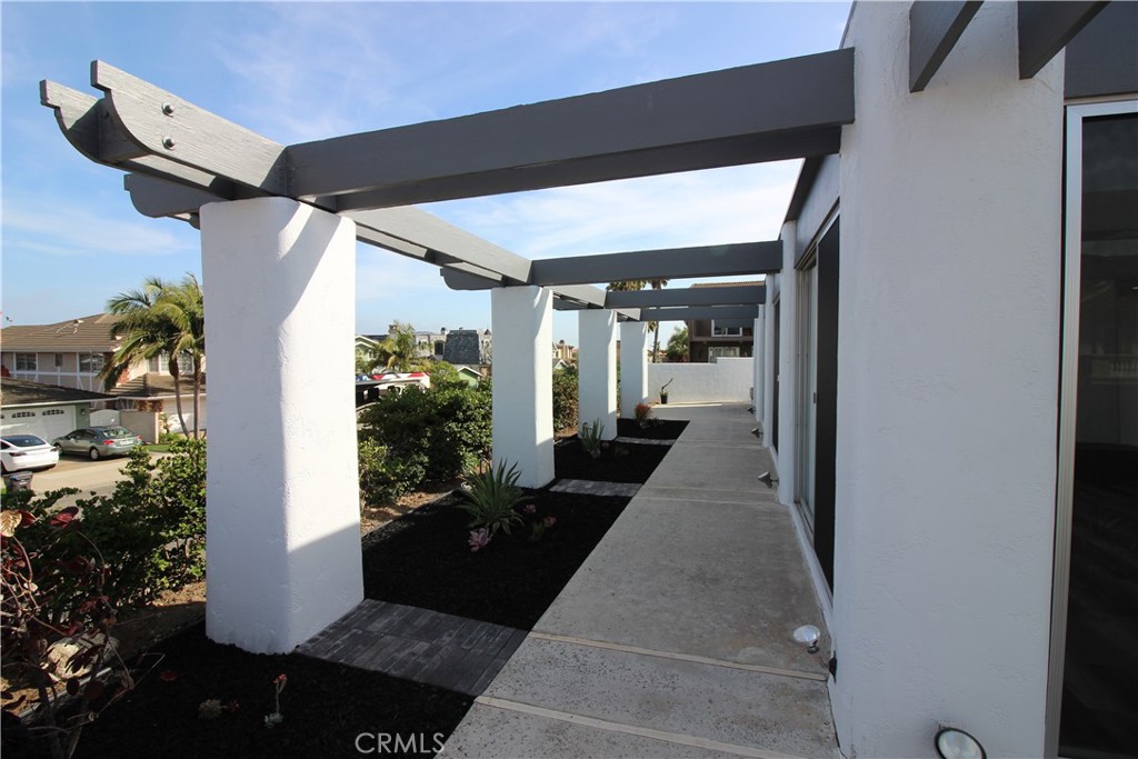 16662 Wellington Circle