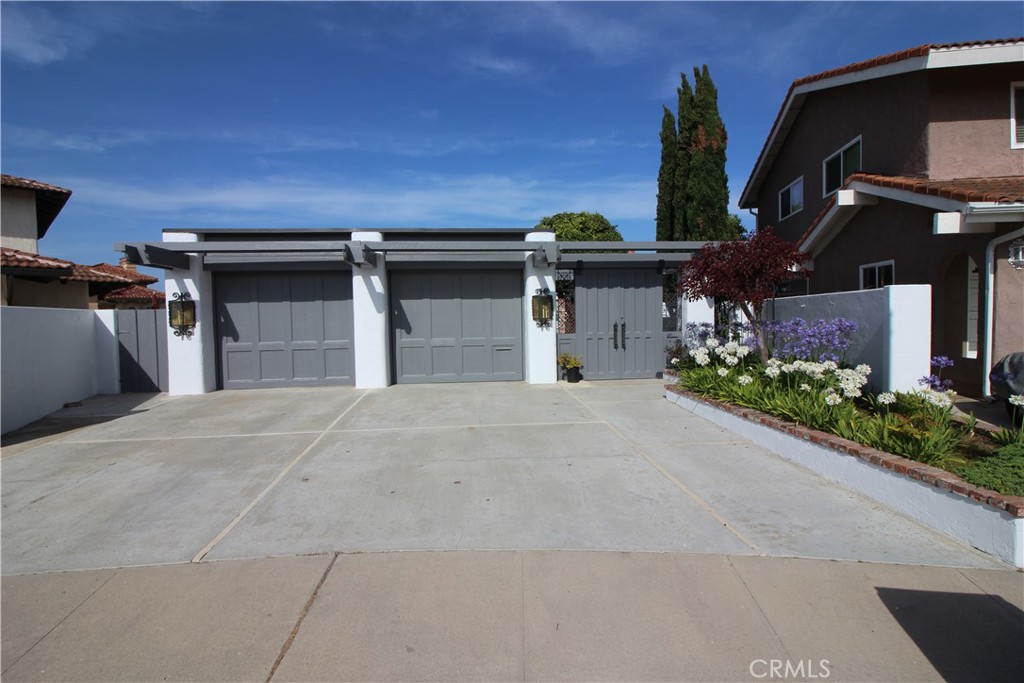 16662 Wellington Circle