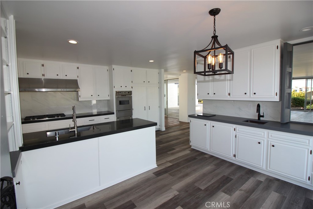 16662 Wellington Circle