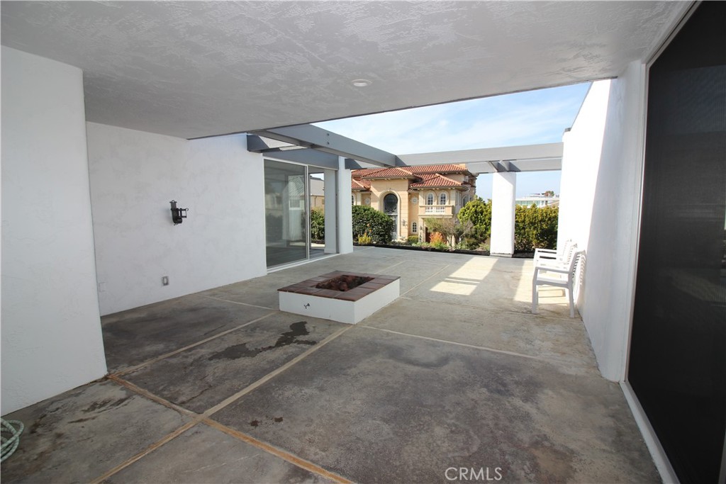 16662 Wellington Circle