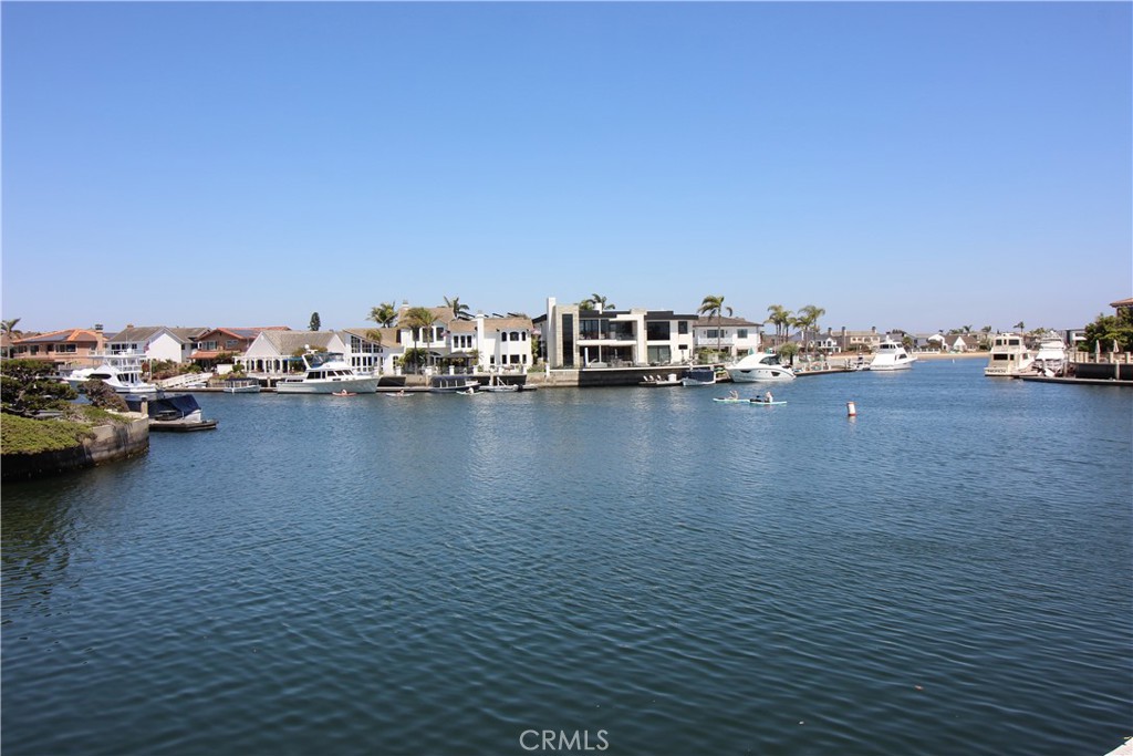 16662 Wellington Circle