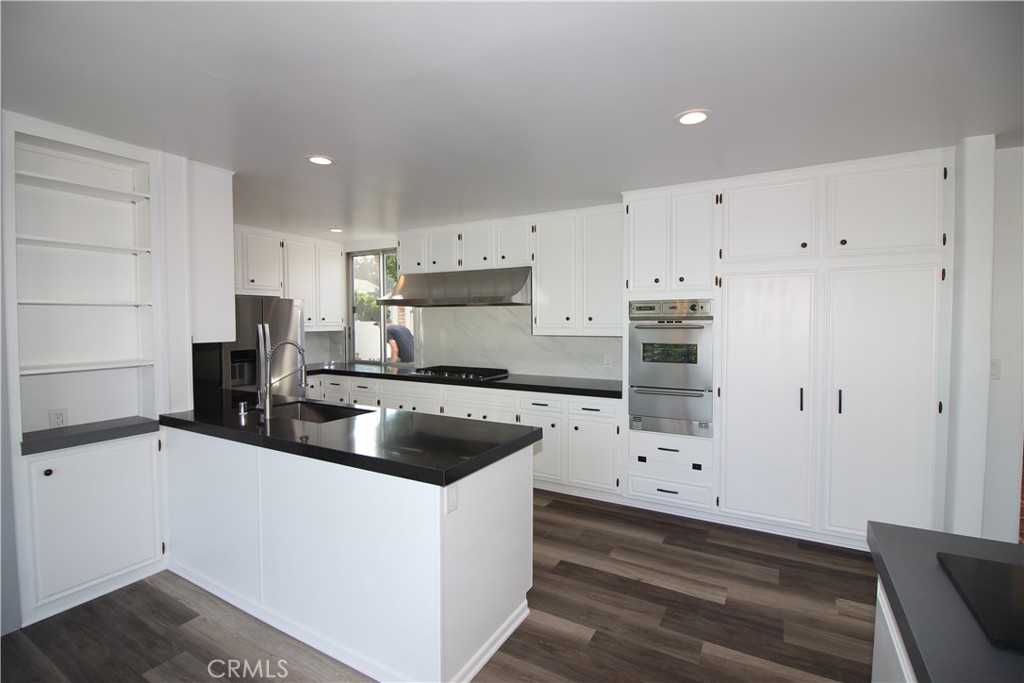 16662 Wellington Circle