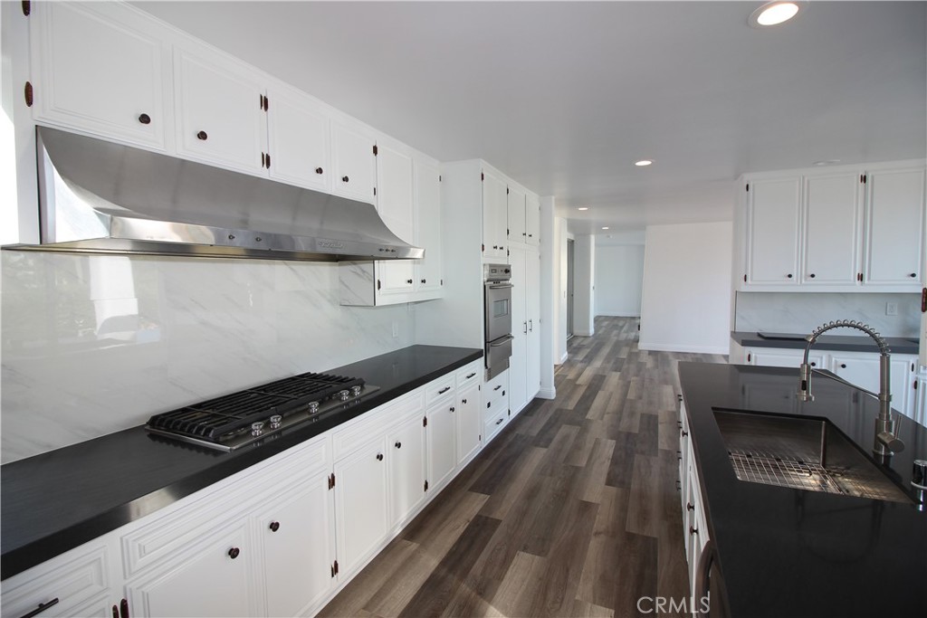 16662 Wellington Circle