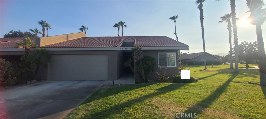 44165 Sundown Crest