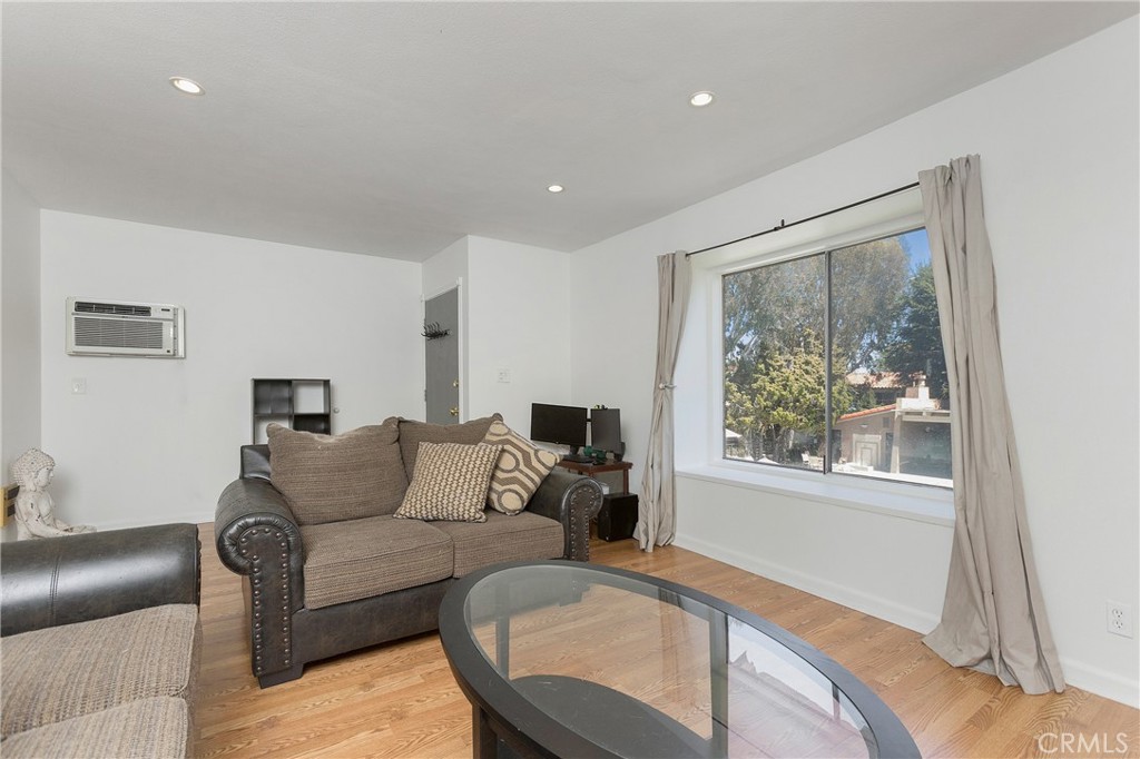 13722 Red Hill Avenue 28