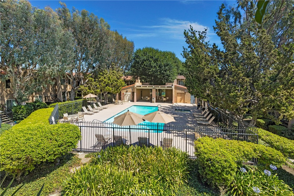 13722 Red Hill Avenue 28